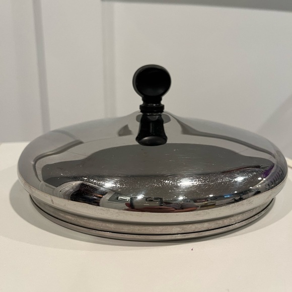 Farberware 7.25” stainless steel replacement lid - Picture 2 of 7
